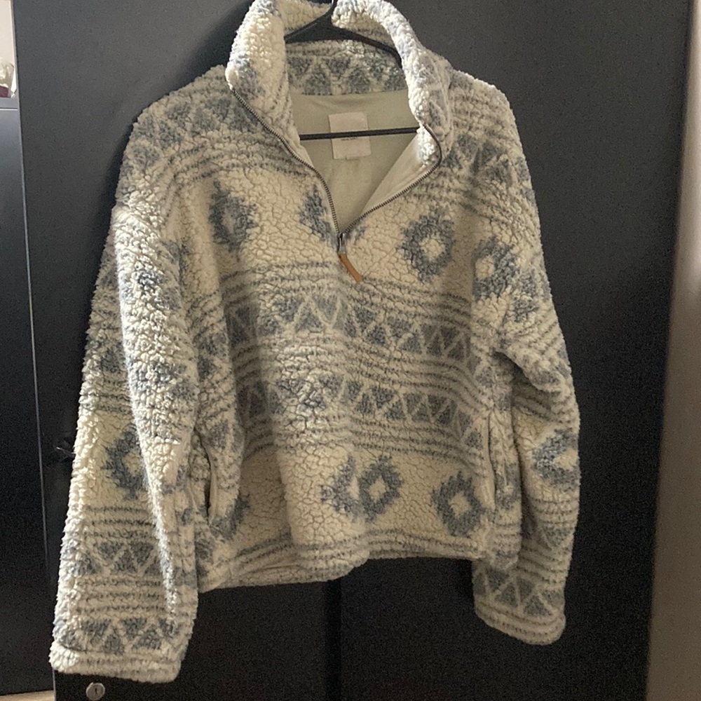 Cozy Patterned Fleece Pullover